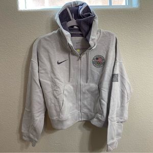 Team USA Nike womens full zip cropped sweatshirt medium